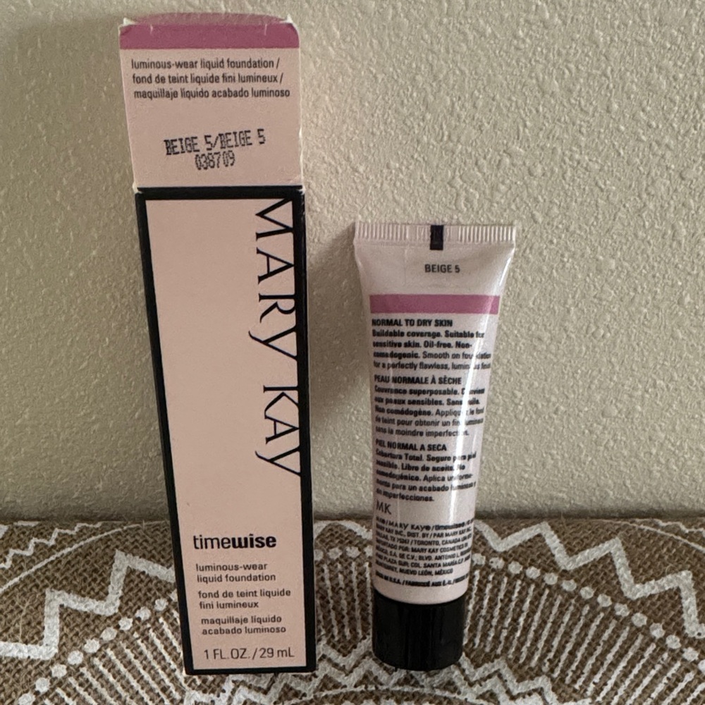 🆕 Mary Kay Timewise Luminous-Wear Foundation - Beige 5